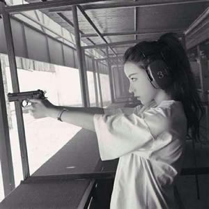 高荷惠（身份：会津女医生、曾被武田观柳禁锢制鸦片） - 恐怖电影无删减在线观看 - 客户端观影